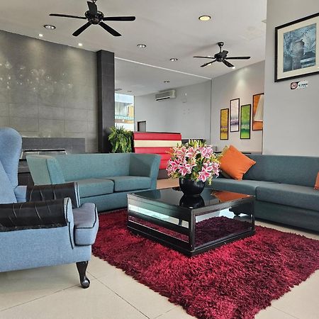 Go Lodge Hotel Kuantan Bagian luar foto
