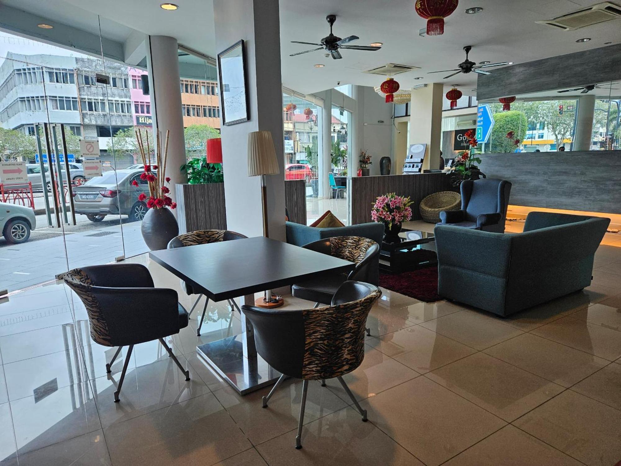 Go Lodge Hotel Kuantan Bagian luar foto