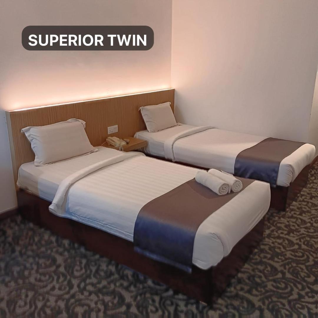 Go Lodge Hotel Kuantan Bagian luar foto